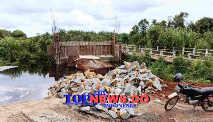 Proyek Gagal Fungsi, Kado Diakhir Jabatan Martin