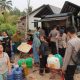 Polres Ketapang Salurkan 15 Ribu Liter Air Bersih ke Desa Tanjung Baik Budi
