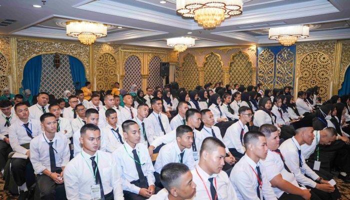 KIPP Salurkan Beasiswa S1 untuk 11 Putra-Putri Kayong Utara, Tiga Penerima Berasal dari Desa Pelapis